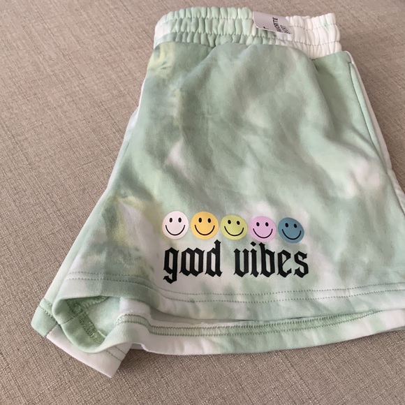 Green Tie Dye Good Vibes Graphic Sweat Shirts - Picture 7 of 11
